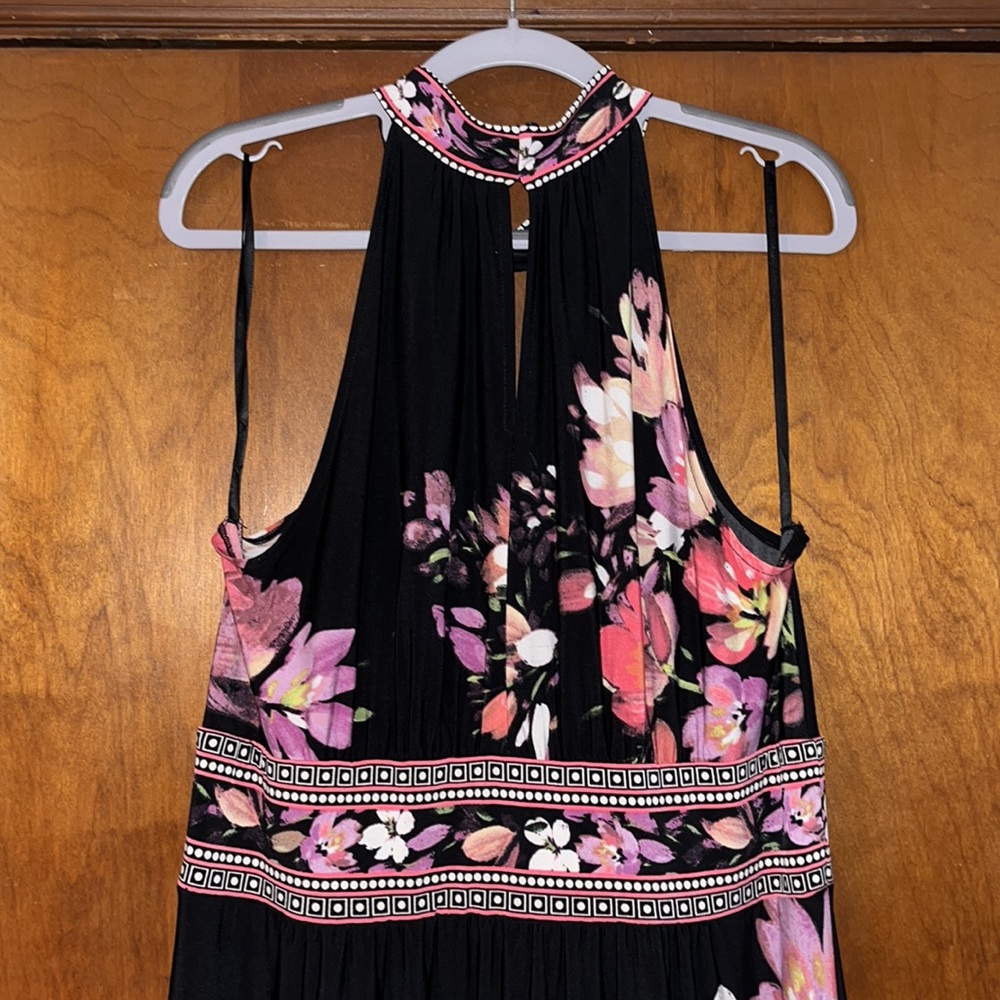 Floral Maxi Dress - Picture 3 of 8
